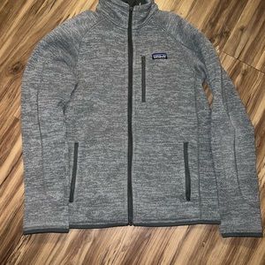 Patagonia men’s sweater gray